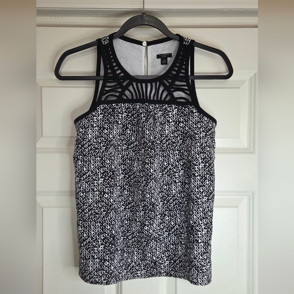 Ann Taylor Black Sleeveless Blouse - Size XsP (Petite)